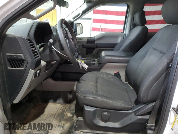 2019 Ford F-150 XL z VIN 1FTEW1E41KFD07022, wystawiony jako Copart lot #57150825 z przebiegiem 81 828 mil mil oraz Szkoda całkowita • Salvage title. Historia ofert i sprzedaży dostępna na DreamBid. Obrazek 7.