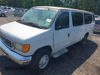 2006 Ford Econoline Passenger XL z VIN 1FBSS31L16HA63491, wystawiony jako IAAI lot #42553206 z przebiegiem Nie podano mil oraz . Historia ofert i sprzedaży dostępna na DreamBid. Obrazek 2.