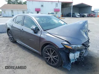 2022 Toyota Camry SE with VIN 4T1G11AKXNU061322, listed as a IAAI auction lot 41984574 with 178,971 mi miles and . Bid and sale history available at DreamBid. Image 1.