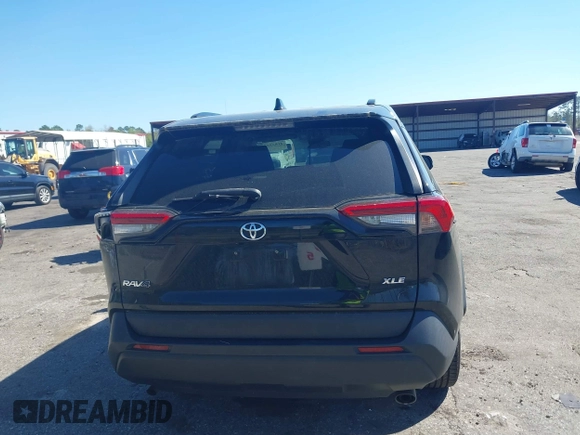 2021 Toyota RAV4 XLE with VIN 2T3W1RFV2MW107986, listed as a IAAI auction lot 41835348 with 103,450 mi miles. Bid and sale history available at carsss.com. Image 16.