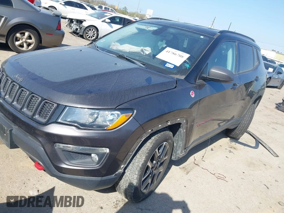 2019 Jeep Compass Trailhawk with VIN 3C4NJDDBXKT811171, listed as a IAAI auction lot 41786708 with 107,697 mi miles and . Bid and sale history available at carsss.com. Image 17.