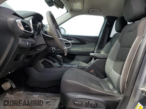2021 Chevrolet TrailBlazer LT with VIN KL79MRSLXMB043615, listed as a Copart auction lot 47098395 with 33,208 mi miles and Salvage Title. Bid and sale history available at carsss.com. Image 7.