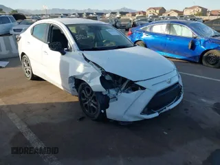 2019 Toyota Yaris Sedan L with VIN 3MYDLBYV5KY514294, listed as a IAAI auction lot 40866133 with 73,110 mi miles. Bid and sale history available at carsss.com. Image 1.