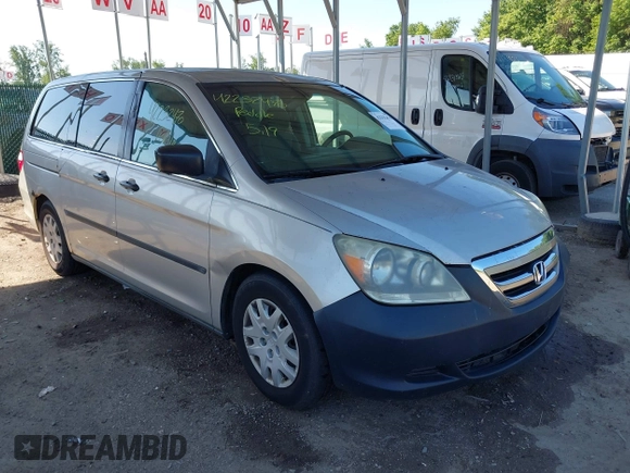 2005 Honda Odyssey LX z VIN 5FNRL38275B117069, wystawiony jako IAAI lot #42232470 z przebiegiem 265 180 mil mil oraz . Historia ofert i sprzedaży dostępna na DreamBid. Obrazek 1.