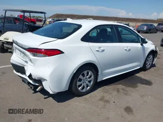 2021 Toyota Corolla LE с VIN 5YFEPMAE8MP242971, выставлен на аукционе IAAI как лот 42465555 с пробегом 72 380 миль миль и . История ставок и продаж доступна на DreamBid. Изображение 4.