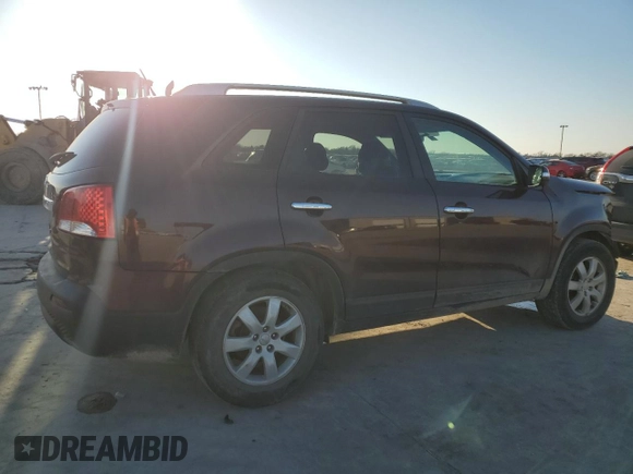 2013 Kia Sorento LX with VIN 5XYKT4A28DG327219, listed as a Copart auction lot 46298765 with 178,217 mi miles and Salvage Title. Bid and sale history available at carsss.com. Image 3.