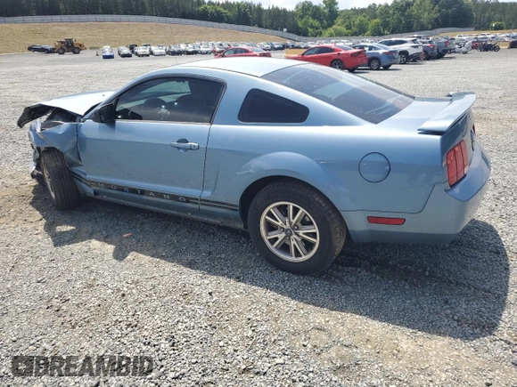 2005 Ford Mustang Deluxe z VIN 1ZVFT80N155224106, wystawiony jako Copart lot #56429875 z przebiegiem 80 238 mil mil oraz Szkoda całkowita • Salvage title. Historia ofert i sprzedaży dostępna na DreamBid. Obrazek 2.