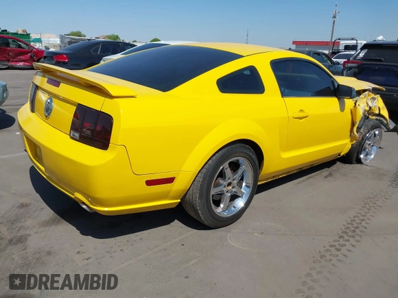 2006 Ford Mustang GT Deluxe with VIN 1ZVFT82H765126853, listed as a IAAI auction lot 36514152 with 160,888 mi miles. Bid and sale history available at carsss.com. Image 4.