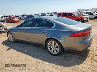 2017 Jaguar XF 35t Premium z VIN SAJBD4BVXHCY30235, wystawiony jako Copart lot #59047575 z przebiegiem 72 178 mil mil oraz Czysty tytuł • Clean title. Historia ofert i sprzedaży dostępna na DreamBid. Obrazek 2.