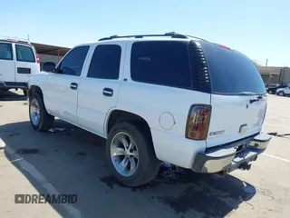 2001 Chevrolet Tahoe LT with VIN 1GNEC13T01J206365, listed as a IAAI auction lot 41960144 with 243,884 mi miles. Bid and sale history available at carsss.com. Image 3.