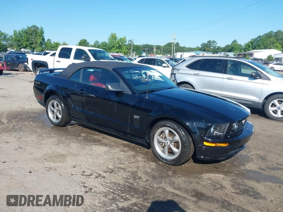 2005 Ford Mustang GT Deluxe с VIN 1ZVFT85H355174523, выставлен на аукционе IAAI как лот 42532902 с пробегом 61 406 миль миль и . История ставок и продаж доступна на DreamBid. Изображение 1.