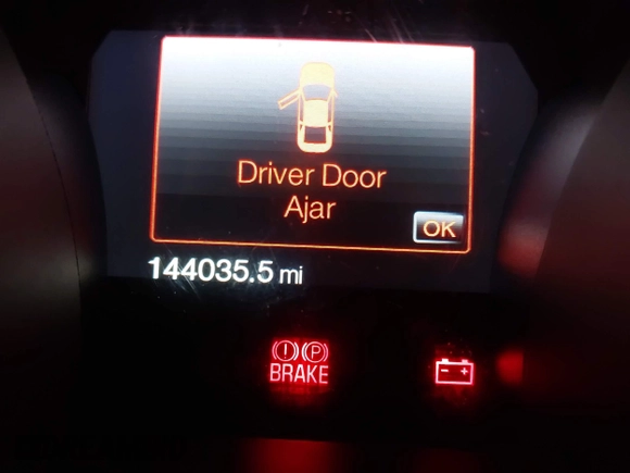 2014 Ford Mustang V6 с VIN 1ZVBP8EM5E5260397, выставлен на аукционе IAAI как лот 41391939 с пробегом 144 035 миль миль и . История ставок и продаж доступна на DreamBid. Изображение 15.