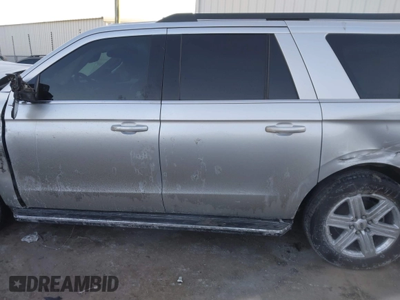 2018 Ford Expedition Max XLT z VIN 1FMJK1JTXJEA52684, wystawiony jako IAAI lot #41629285 z przebiegiem 268 466 mil mil oraz . Historia ofert i sprzedaży dostępna na DreamBid. Obrazek 13.