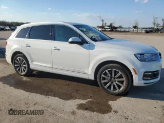 2017 Audi Q7 Premium Plus with VIN WA1LAAF71HD024116, listed as a Copart auction lot 47060785 with 97,808 mi miles and Salvage Title. Bid and sale history available at carsss.com. Image 4.