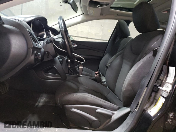 2013 Dodge Dart SXT with VIN 1C3CDFBAXDD143552, listed as a Copart auction lot 61069445 with 152,471 mi miles and Clean title. Bid and sale history available at DreamBid. Image 7.