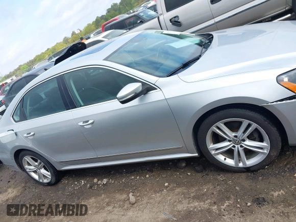 2015 Volkswagen Passat Sport с VIN 1VWBT7A35FC050110, выставлен на аукционе IAAI как лот 41937257 с пробегом 113 396 миль миль и . История ставок и продаж доступна на DreamBid. Изображение 13.