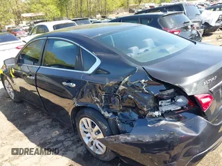 2016 Nissan Altima S with VIN 1N4AL3AP4GN374381, listed as a IAAI auction lot 41984104 with 160,188 mi miles and . Bid and sale history available at carsss.com. Image 6.