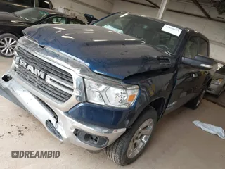 2019 Ram 1500 Big Horn z VIN 1C6SRFFT5KN762580, wystawiony jako IAAI lot #41858654 z przebiegiem 57 801 mil mil oraz . Historia ofert i sprzedaży dostępna na DreamBid. Obrazek 2.