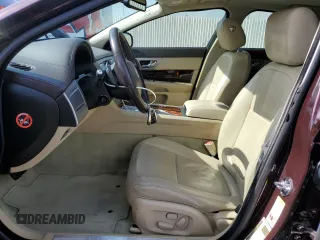 2011 Jaguar XF Premium with VIN SAJWA0GB1BLS08325, listed as a Copart auction lot 61190335 with 61,656 mi miles and Salvage title. Bid and sale history available at DreamBid. Image 7.