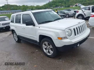 2016 Jeep Patriot Sport z VIN 1C4NJPBB5GD536617, wystawiony jako IAAI lot #42151443 z przebiegiem 218 608 mil mil oraz . Historia ofert i sprzedaży dostępna na DreamBid. Obrazek 1.