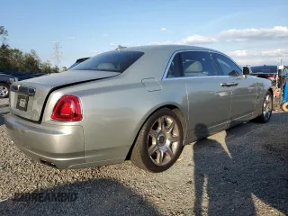 2012 Rolls-Royce Ghost z VIN SCA664L50CUX65544, wystawiony jako Copart lot #45107245 z przebiegiem 49 206 mil mil oraz Szkody całkowita. Historia ofert i sprzedaży dostępna na DreamBid. Obrazek 3.