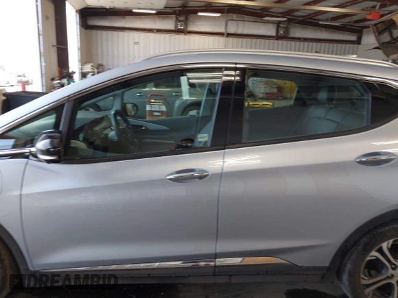 2017 Chevrolet Bolt EV Premier with VIN 1G1FX6S00H4174329, listed as a IAAI auction lot 42444274 with 84,193 mi miles and . Bid and sale history available at DreamBid. Image 14.