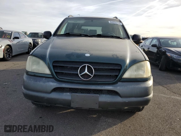 1998 Mercedes-Benz M-Class with VIN 4JGAB54E3WA018153, listed as a Copart auction lot 84253774 with 225,400 mi miles and Clean Title. Bid and sale history available at carsss.com. Image 5.