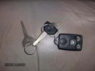 1997 Chrysler Concorde z VIN 2C3HD56F5VH686947, wystawiony jako IAAI lot #41990264 z przebiegiem 156 336 mil mil oraz . Historia ofert i sprzedaży dostępna na DreamBid. Obrazek 11.