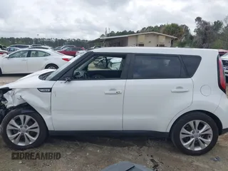 2016 Kia Soul + with VIN KNDJP3A59G7370859, listed as a IAAI auction lot 41941040 with 1 mi miles. Bid and sale history available at carsss.com. Image 13.