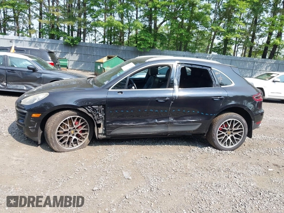 2015 Porsche Macan S with VIN WP1AB2A5XFLB63720, listed as a IAAI auction lot 42423527 with 118,636 mi miles and . Bid and sale history available at DreamBid. Image 14.