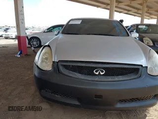 2006 Infiniti G35 with VIN JNKCV54E56M708441, listed as a IAAI auction lot 42045510 with 201,287 mi miles. Bid and sale history available at carsss.com. Image 6.