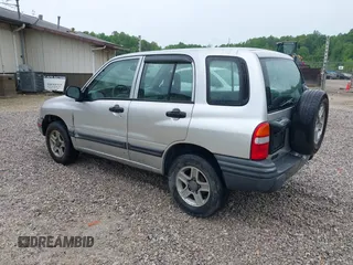 2004 Chevrolet Tracker z VIN 2CNBE134X46916014, wystawiony jako IAAI lot #42219723 z przebiegiem 206 172 mil mil oraz . Historia ofert i sprzedaży dostępna na DreamBid. Obrazek 3.