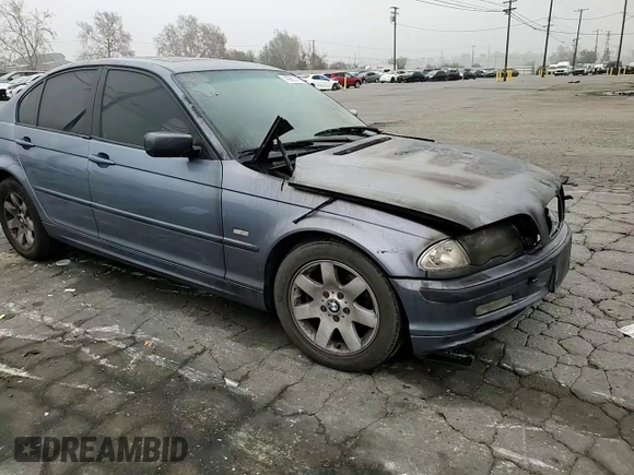 2001 BMW 3 Series 325i with VIN WBAAV33421FU96176, listed as a Copart auction lot 43962145 with 0 mi miles and Non Repairable. Bid and sale history available at carsss.com. Image 10.