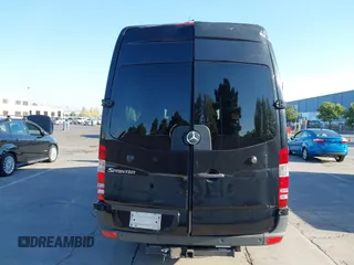 2018 Mercedes-Benz Sprinter Passenger with VIN WDZPE8CD3JP611517, listed as a IAAI auction lot 37859774 with 170,517 mi miles. Bid and sale history available at carsss.com. Image 17.
