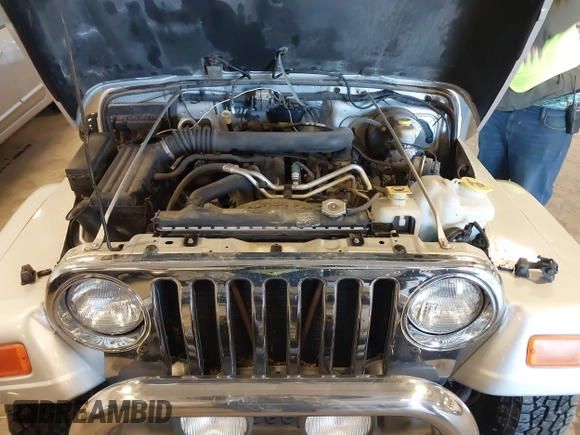 2005 Jeep Wrangler Unlimited with VIN 1J4FA44S05P359173, listed as a IAAI auction lot 41275179 with 75,035 mi miles. Bid and sale history available at carsss.com. Image 10.