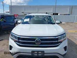 2021 Volkswagen Atlas SE z VIN 1V2WR2CA9MC585700, wystawiony jako IAAI lot #42234502 z przebiegiem 46 040 mil mil oraz . Historia ofert i sprzedaży dostępna na DreamBid. Obrazek 12.