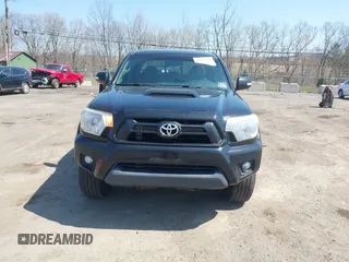 2015 Toyota Tacoma with VIN 3TMMU4FN7FM085666, listed as a IAAI auction lot 42051241 with 224,513 mi miles and . Bid and sale history available at DreamBid. Image 12.