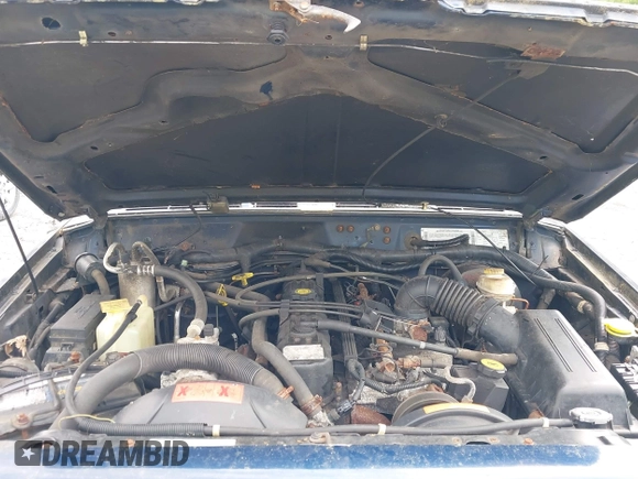 2001 Jeep Cherokee Sport with VIN 1J4FT48S01L604740, listed as a IAAI auction lot 42440685 with 198,284 mi miles and . Bid and sale history available at DreamBid. Image 10.