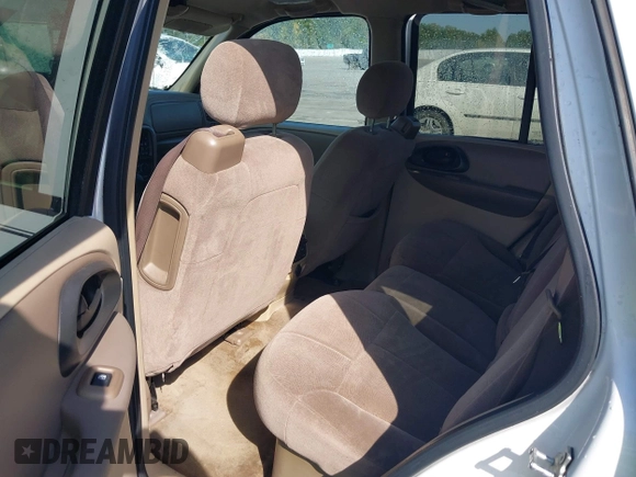2004 Chevrolet TrailBlazer LS with VIN 1GNDT13S842389970, listed as a IAAI auction lot 40377507 with 178,488 mi miles and . Bid and sale history available at DreamBid. Image 8.