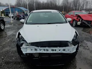 2016 Ford Focus SE with VIN 1FADP3KEXGL303972, listed as a Copart auction lot 49106385 with 33,919 mi miles and Salvage Title. Bid and sale history available at carsss.com. Image 5.