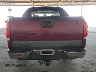 2005 Chevrolet Avalanche LS with VIN 3GNEC12Z65G273761, listed as a Copart auction lot 80121644 with 204,903 mi miles and Clean Title. Bid and sale history available at DreamBid. Image 6.