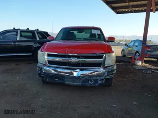 2008 Chevrolet Silverado 1500 LT w/1LT with VIN 1GCEC19018Z241255, listed as a IAAI auction lot 41473656 with 70,034 mi miles. Bid and sale history available at carsss.com. Image 12.