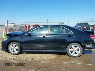 2011 Toyota Camry LE z VIN 4T1BF3EK7BU679002, wystawiony jako IAAI lot #42078508 z przebiegiem 179 019 mil mil oraz . Historia ofert i sprzedaży dostępna na DreamBid. Obrazek 15.