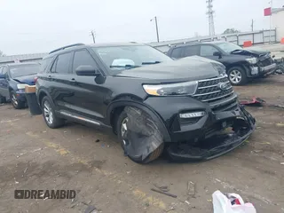 2020 Ford Explorer XLT z VIN 1FMSK8DH3LGC76827, wystawiony jako IAAI lot #41942722 z przebiegiem 120 445 mil mil oraz . Historia ofert i sprzedaży dostępna na DreamBid. Obrazek 1.