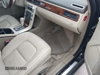 2011 Volvo S80 3.2L с VIN YV1952AS8B1137831, выставлен на аукционе IAAI как лот 40959835 с пробегом 84 609 миль миль и . История ставок и продаж доступна на DreamBid. Изображение 5.