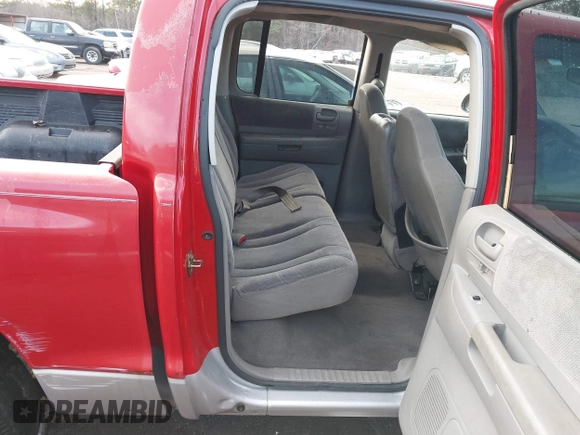 2001 Dodge Dakota Sport with VIN 1B7HL2AN71S275418, listed as a IAAI auction lot 41256157 with 252,468 mi miles. Bid and sale history available at carsss.com. Image 8.