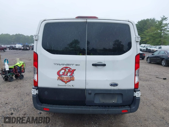 2017 Ford Transit z VIN 1FTYE1ZM2HKA20301, wystawiony jako IAAI lot #42323437 z przebiegiem Nie podano mil oraz . Historia ofert i sprzedaży dostępna na DreamBid. Obrazek 16.