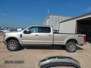 2017 Ford F-250 Lariat с VIN 1FT7W2B68HEC62552, выставлен на аукционе IAAI как лот 42482921 с пробегом 163 148 миль миль и . История ставок и продаж доступна на DreamBid. Изображение 15.