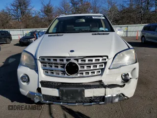 2010 Mercedes-Benz M 550 with VIN 4JGBB7CB8AA602077, listed as a Copart auction lot 83598804 with 111,633 mi miles and Salvage Title. Bid and sale history available at DreamBid. Image 5.