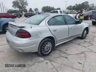 2005 Pontiac Grand Am SE with VIN 1G2NE52F75M255951, listed as a IAAI auction lot 41418328 with 199,700 mi miles. Bid and sale history available at carsss.com. Image 4.